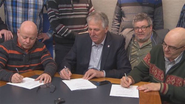 Signature des nouveaux régimes de retraite de White Birch