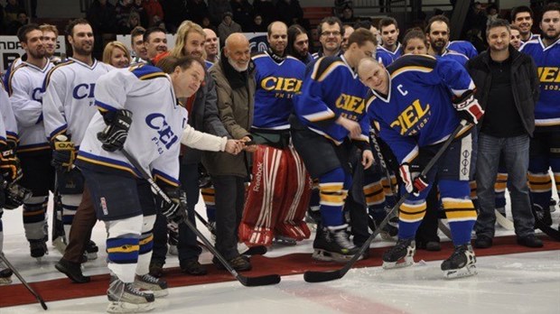 Les Hauts et les Bas des Basques s’affrontent au hockey pour les jeunes
