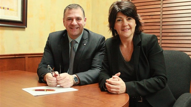 La Caisse Desjardins de l’Héritage-des-Basques appuie le hockey féminin