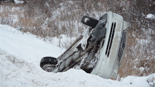 Embardée sur l'autoroute 20 à Notre-Dame-du-Portage
