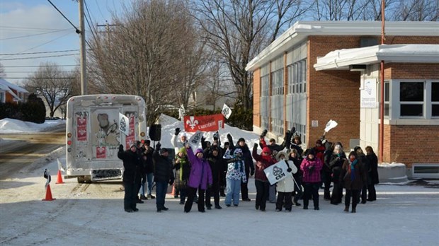 Une nuit de vigile devant les bureaux de Jean D’Amour