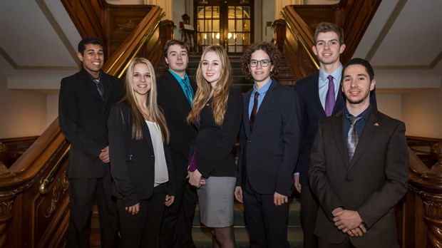 Des étudiants du Cégep à l'Assemblée nationale