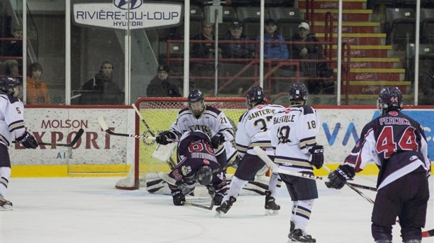 Les Albatros affronteront les Grenadiers de Châteauguay
