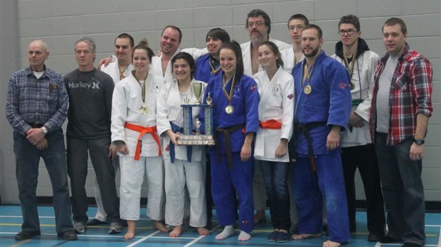 10 médailles pour les athlètes du Club Judo-Tani