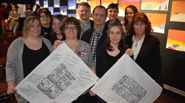 Des linges à vaisselle pour défaire les préjugés contre la pauvreté