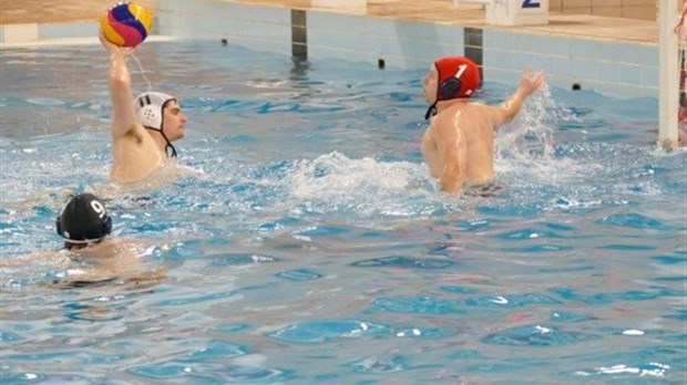 Première victoire de l’équipe sénior de waterpolo
