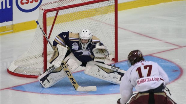 Les Albatros amorcent la Coupe TELUS avec une victoire