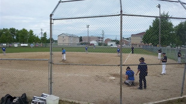 3e tournoi de softball à Rivière-du-Loup