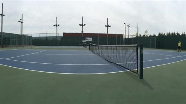 Retour du clair de lune au Club de tennis de Rivière-du-Loup