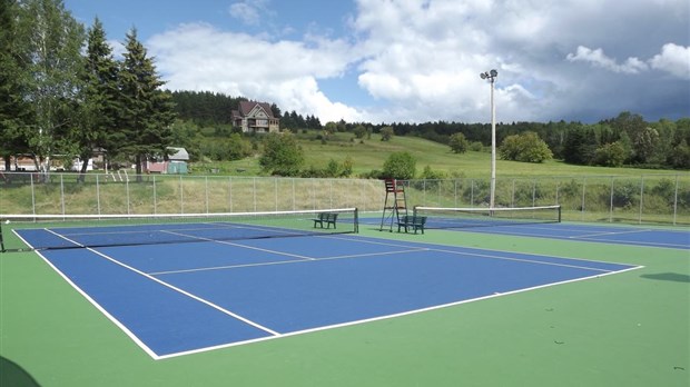 Terrains de tennis complètement rénovés à Pohénégamook