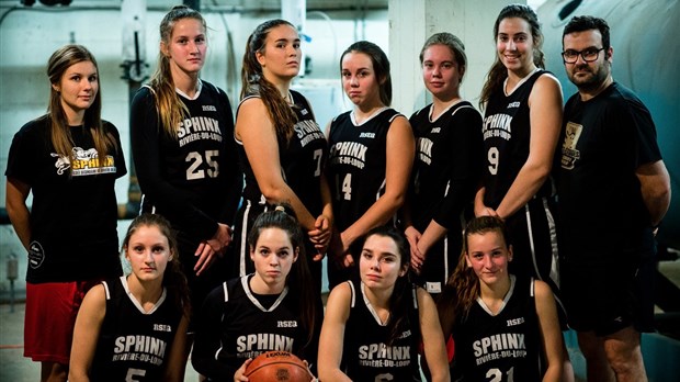 Une équipe féminine de basketball juvénile jouera des tournois au civil 