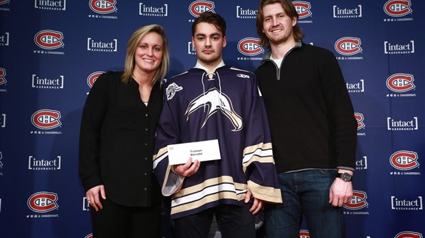 Tristan Bérubé reçoit une bourse des Canadiens