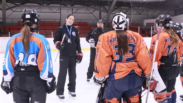 La Caravane professionnelle du hockey féminin à Trois-Pistoles