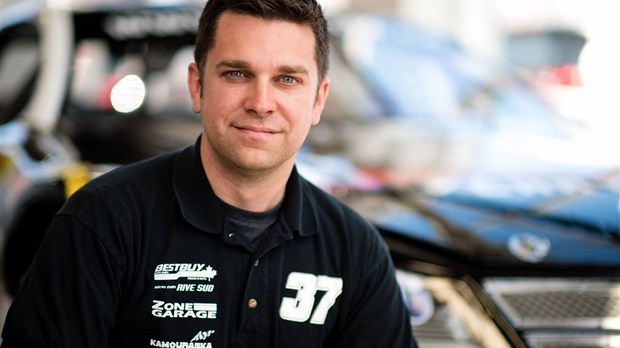 Simon Dion-Viens de retour en piste dans la série Nascar Canada   