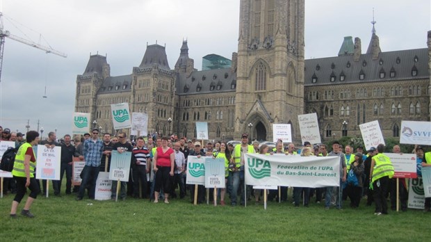 Gestion de l’offre menacée : rassemblement de 2500 producteurs de lait