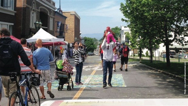 Une première à Rivière-du-Loup : Les Fresques de Lafontaine 