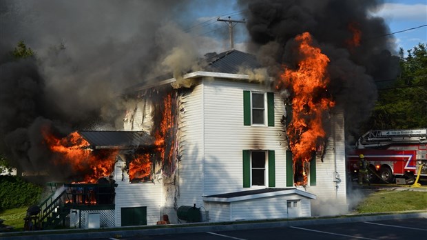 Incendie majeur à Rivière-du-Loup