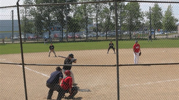  Retour du Tournoi de Softball Hommes et Femmes RDL