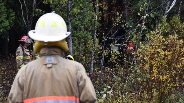 Violente sortie de route sur l’autoroute 85