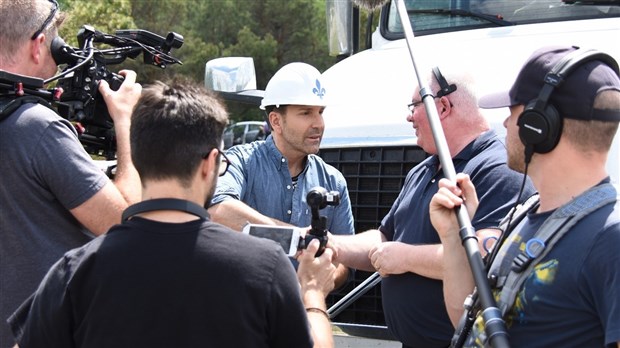 Éric Salvail visite la halte routière de Notre-Dame-du-Portage