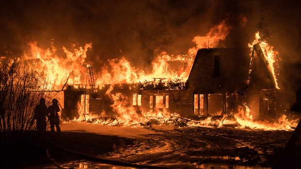 Incendie majeur à Rivière-du-Loup