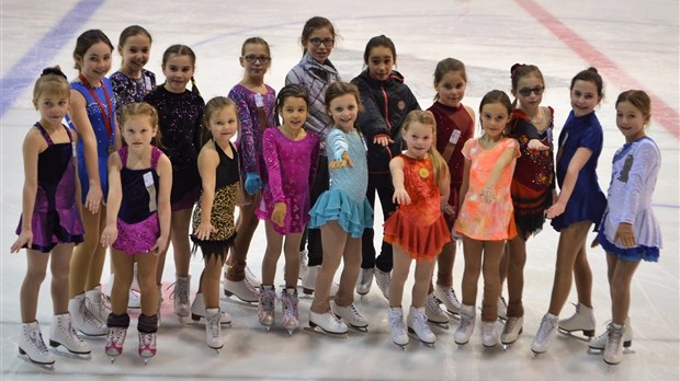 Performances remarquables des patineuses de Rivière-du-Loup à domicile