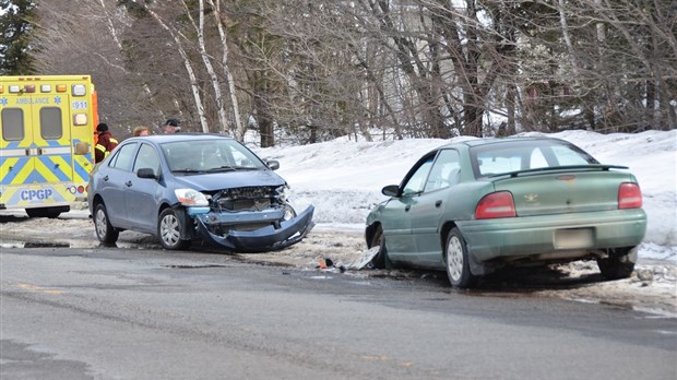 Collision sur la rue Frontenac à Rivière-du-Loup