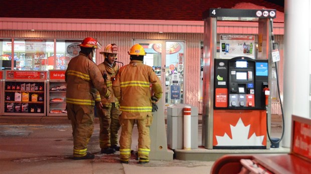 Intervention incendie au Petro-Canada du boulevard Cartier 