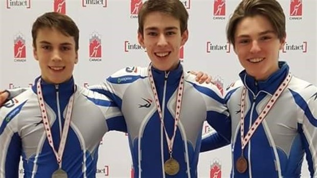 Élie Pelletier médaillé d'argent au championnat courte piste de l'est du Canada