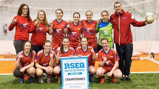 Les Portageuses, championnes 2016-2017 de l’Est-du-Québec