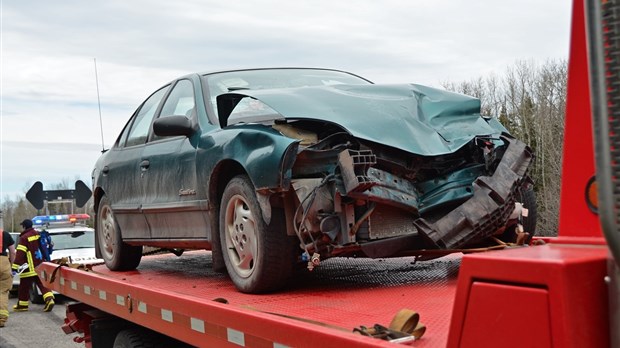 Collision sur la route 185