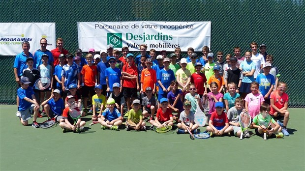 Beau succès pour la mini-coupe de tennis de Rivière-du-Loup