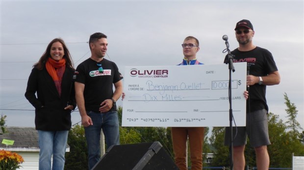 Olivier Kamouraska Chrysler amasse 10 000 $ pour Benjamin Ouellet