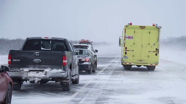 Accident impliquant trois véhicules sur l’autoroute 20 
