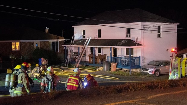 Une maison ravagée par les flammes à Saint-Antonin 
