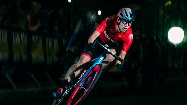Raphaële Lemieux triomphe au championnat Red Hook Criterium 