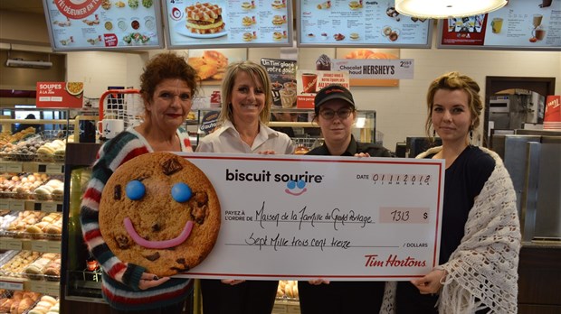 Biscuits Sourire : 7 313 $ pour aider la Maison de la Famille