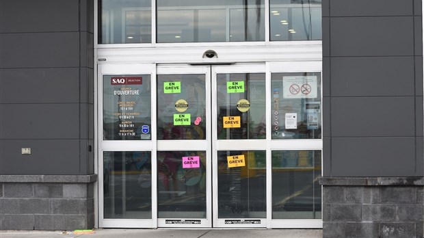 SAQ en grève pour trois jours : la succursale de Rivière-du-Loup est ouverte