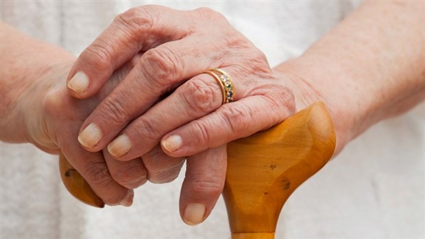 La situation des ainés en matière de soins et de services sociaux continue à se détériorer