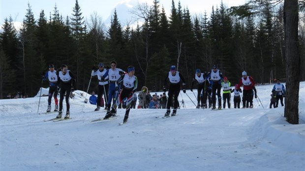 Compétition de ski de fond au Club Amiski