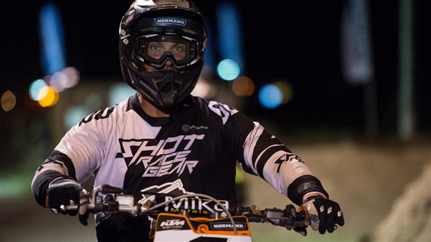 Karl Normand est vice-champion canadien en arénacross 