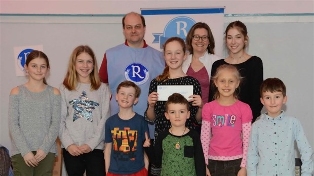 Le club Richelieu de Notre-Dame du Lac réitère son engagement avec Les Perce-Neige du Témiscouata 