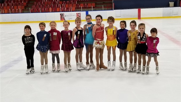De patineuses se démarquent à la compétition Donald Chiasson
