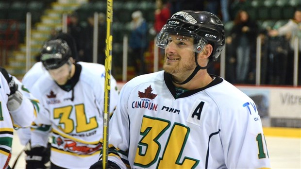 Marc-Olivier D’Amour, joueur offensif du dernier mois dans la LNAH
