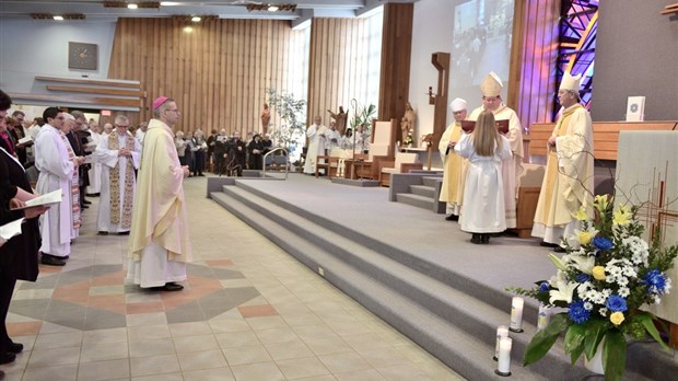 L'église diocésaine de Sainte-Anne accueille son nouvel évêque