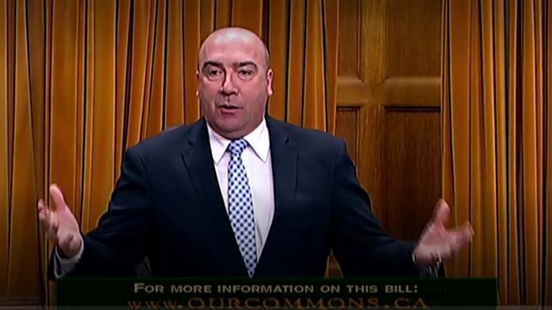 Le député Bernard Généreux dénonce un bâillon gouvernemental limitant le débat sur la Loi sur les armes à feu 
