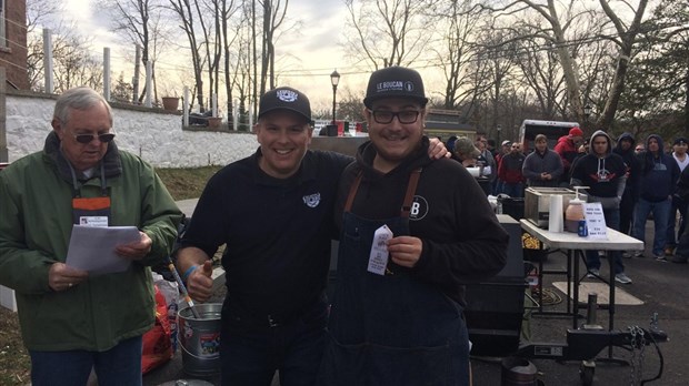 Pat BBQ fait des flammèches à New York