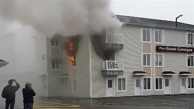  Incendie à la Place Saint-Georges de Rivière-du-Loup