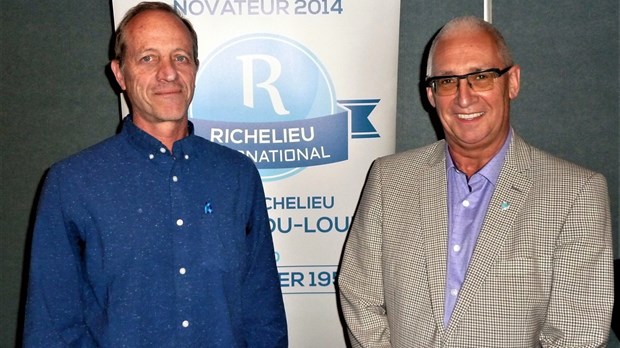 Dr André Munger au Club Richelieu