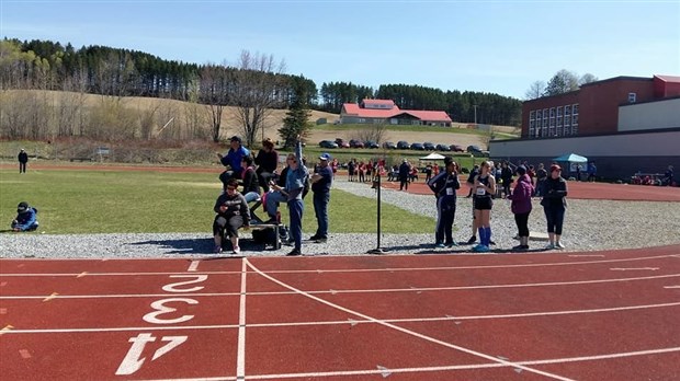 Les jeunes font bonne figure au Championnat régional scolaire d’athlétisme